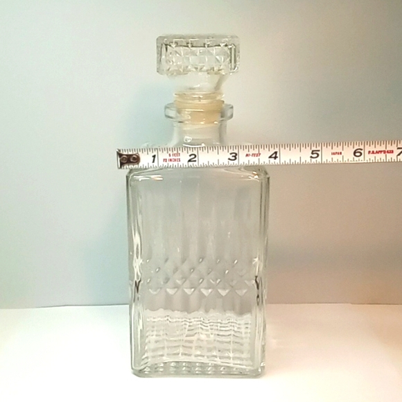 Vintage Epure clear glass whiskey decanter, with diamond point design. No flaws - Picture 5 of 6